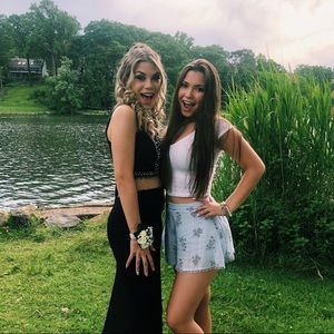 Meet your Posher, Elena